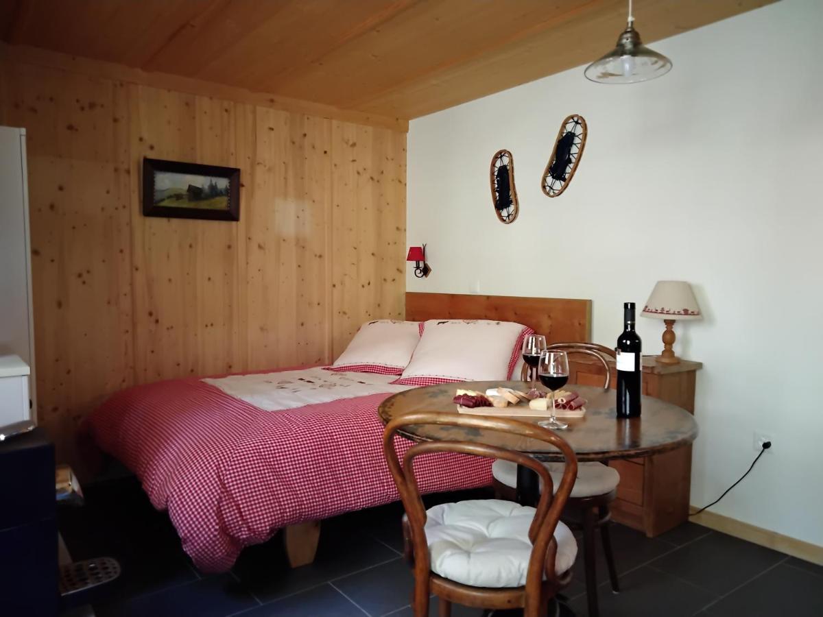 Chez Pierre Lägenhet Praz-de-Fort Exteriör bild