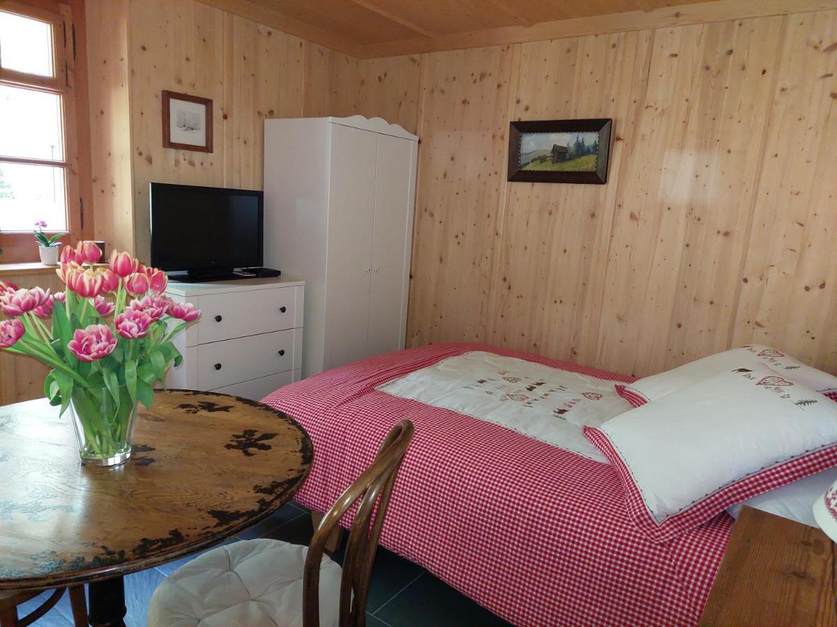 Chez Pierre Lägenhet Praz-de-Fort Exteriör bild