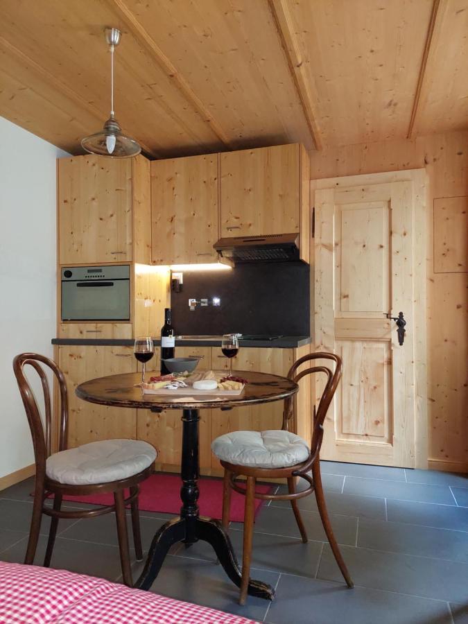 Chez Pierre Lägenhet Praz-de-Fort Exteriör bild